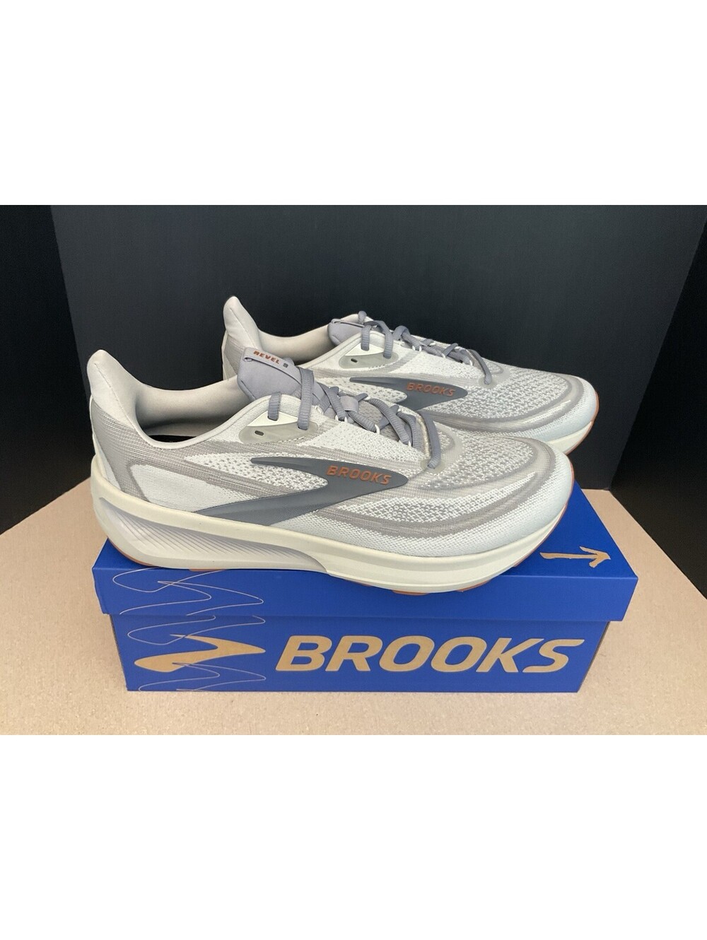 New! Mens Brooks Revel 9 Grey/Grey/Brown Athletic Shoes. Size 12D. Awesome Shoes